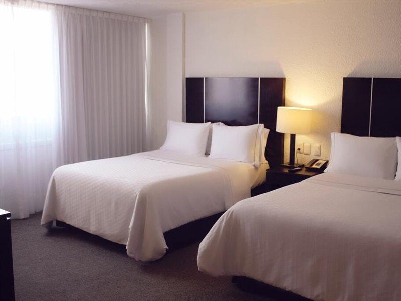Real Inn Guadalajara Expo Екстериор снимка