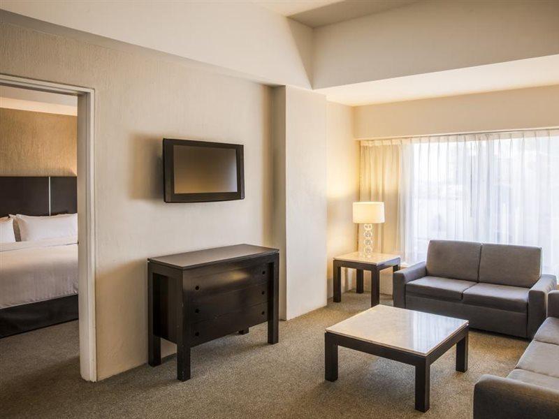Real Inn Guadalajara Expo Екстериор снимка