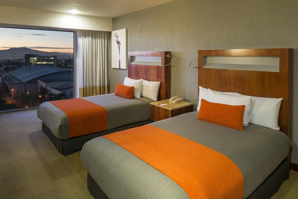 Real Inn Guadalajara Expo Екстериор снимка
