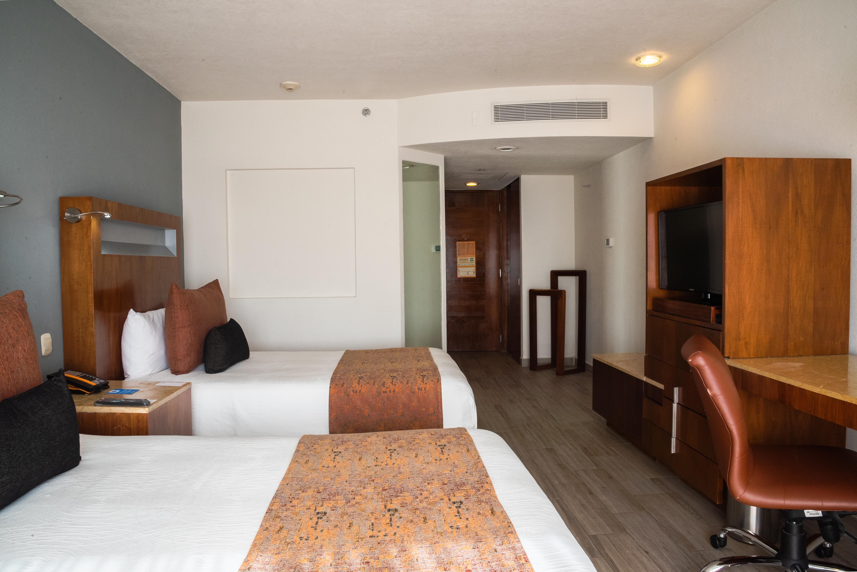 Real Inn Guadalajara Expo Екстериор снимка