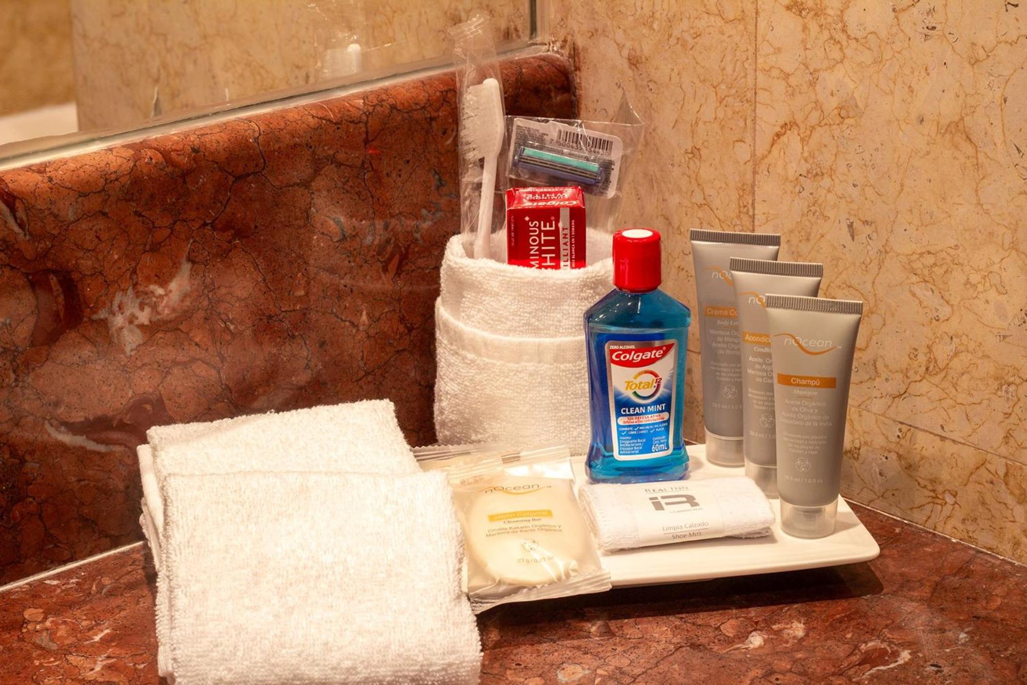 Real Inn Guadalajara Expo Екстериор снимка